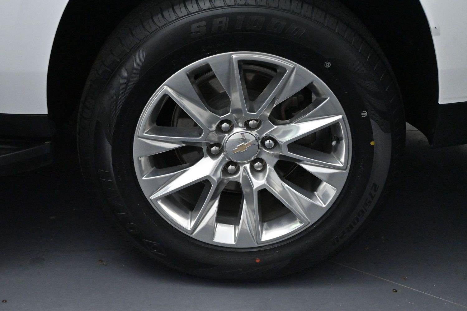 Used 2024 Summit White Chevrolet Premier image 41