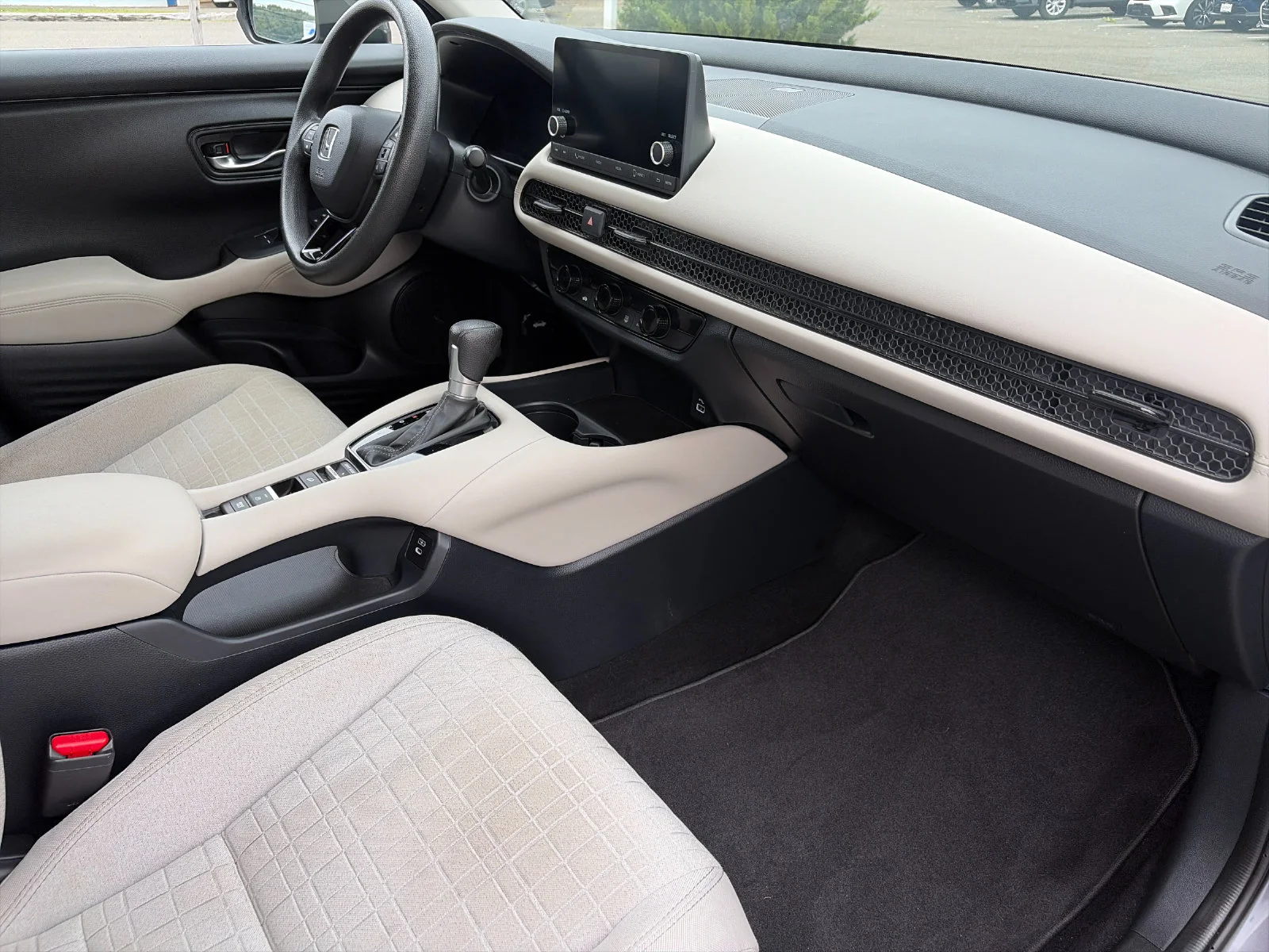 Used 2024 Modern Steel Metallic Honda LX image 18