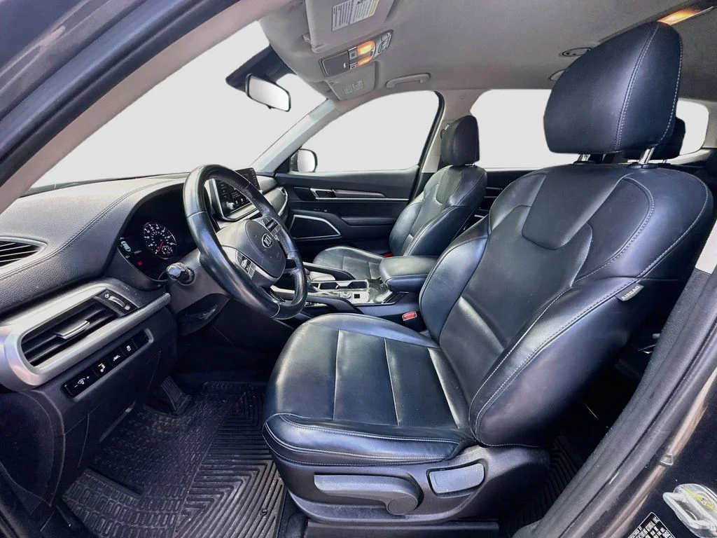 Used 2021 Grey Kia LX image 20