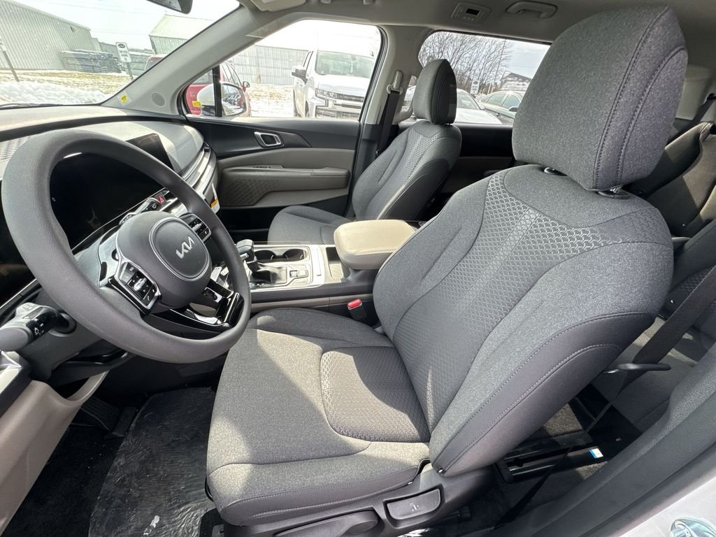 2026 Kia Carnival LX - Photo 11