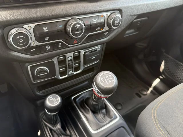 Used 2025 Black Jeep Sport S image 24