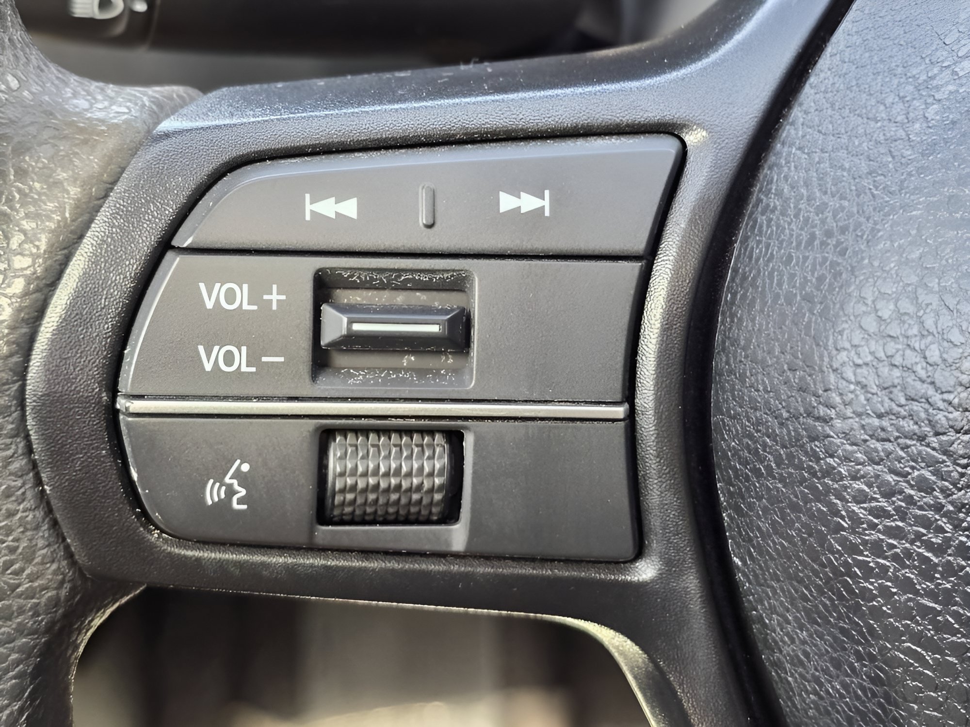 Used 2025 Radiant Red Metallic Honda SE image 18