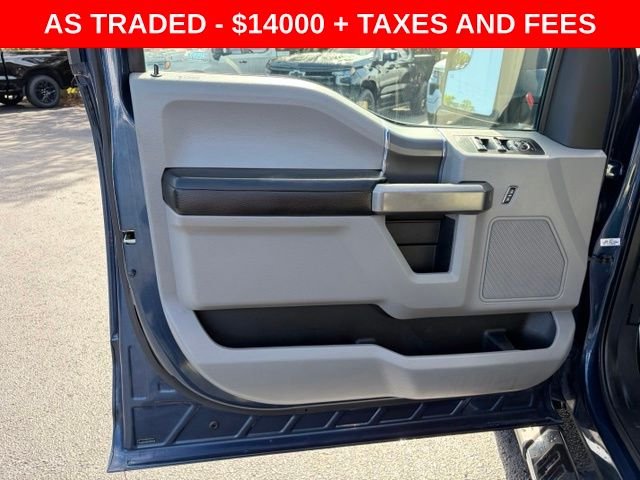 Used 2015 Blue Ford XLT image 12