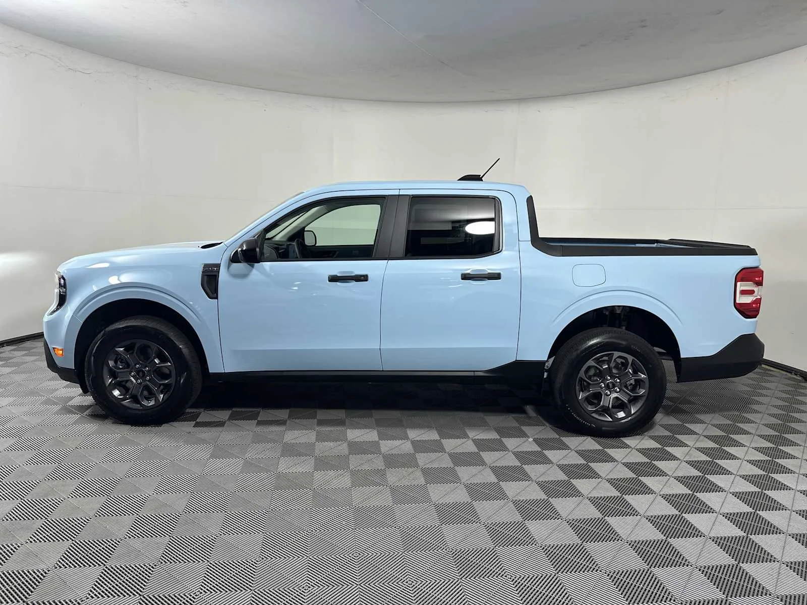 New 2026 Light Blue Ford XLT image 4
