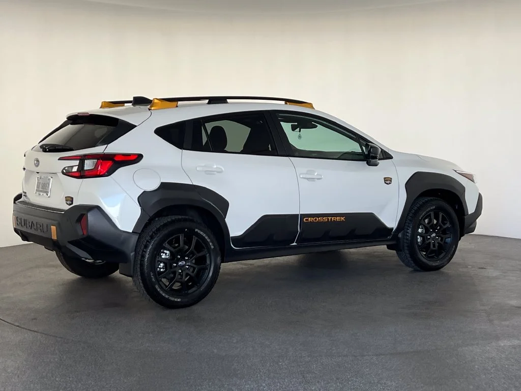 New 2026 CRYSTAL WHITE PEARL Subaru Wilderness image 4