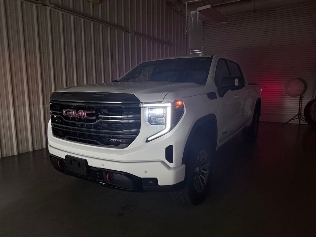 Used 2023 White GMC AT4 image 8