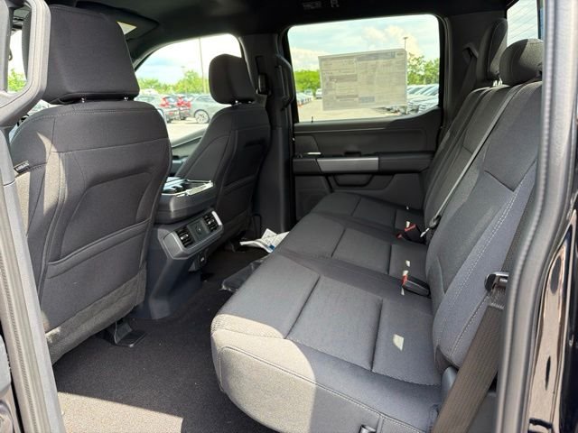 New 2026 Agate Black Metallic Ford XLT image 8