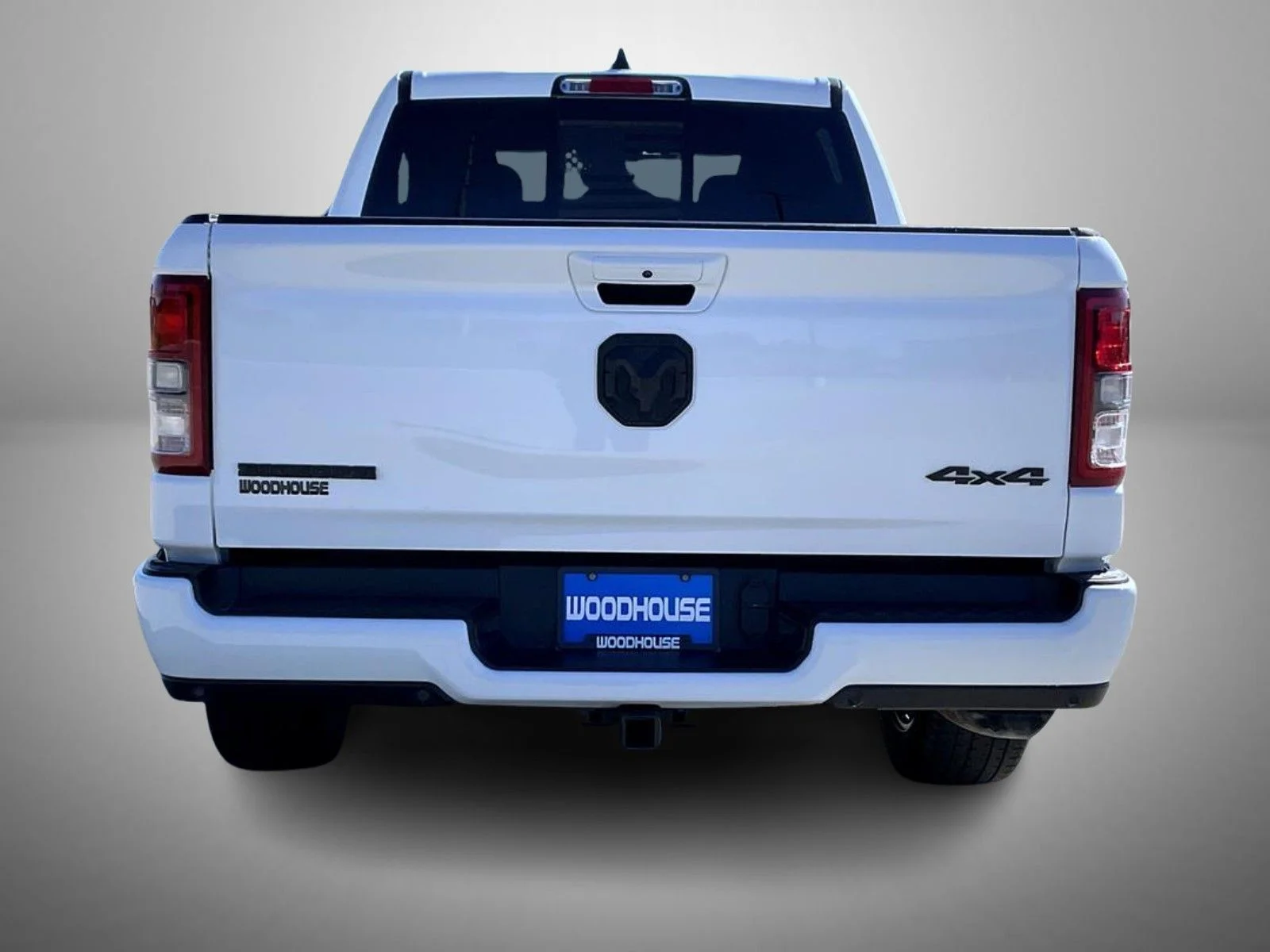 Used 2022 White Ram Big Horn/Lone Star image 6