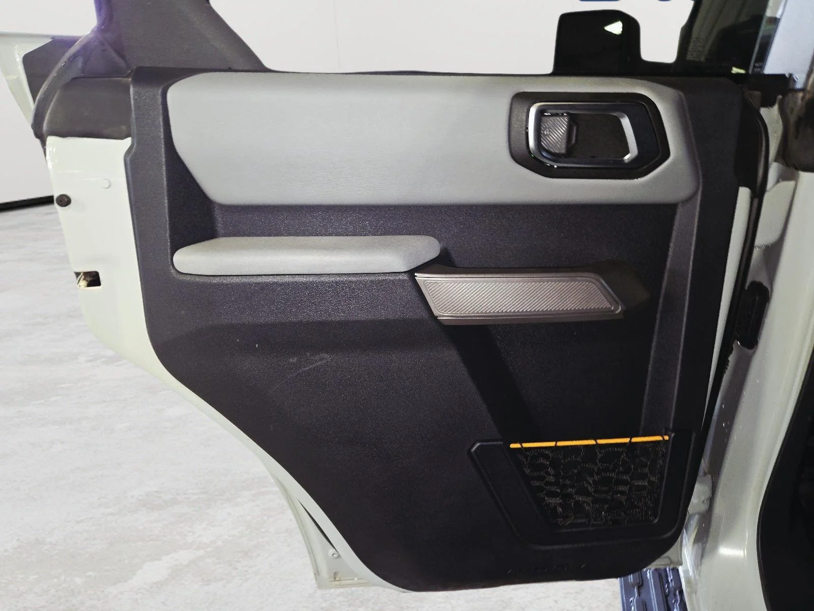 Used 2022 Cactus Gray Ford Badlands Advanced image 43