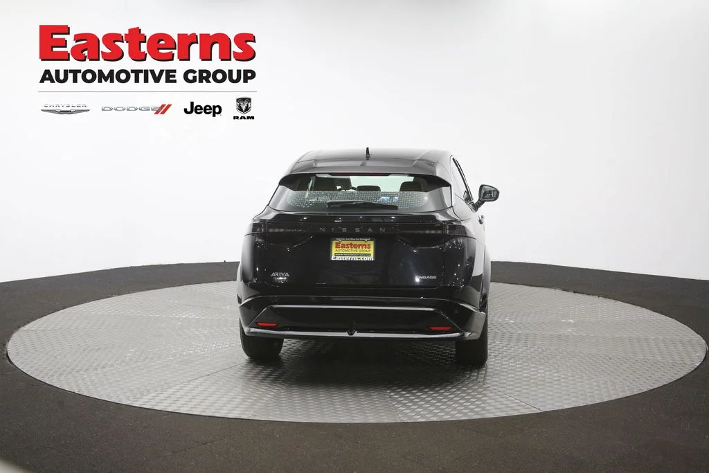 Used 2023 Black Nissan ENGAGE image 39