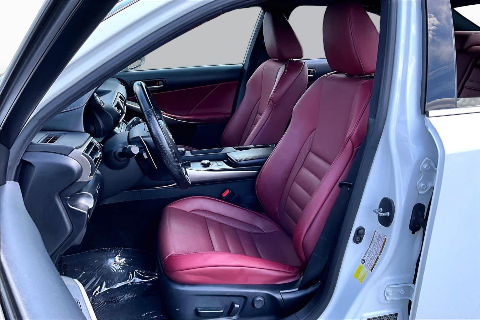Used 2020 Ultra White Lexus F SPORT image 8