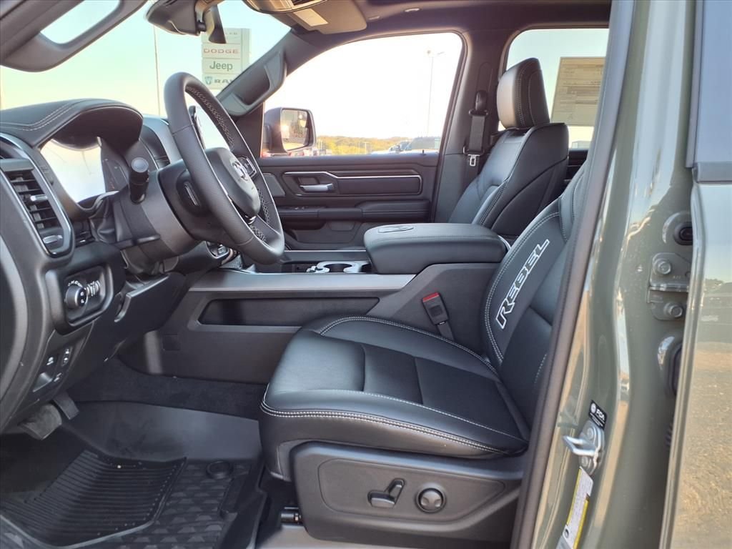 2026 RAM 1500 Rebel - Photo 13