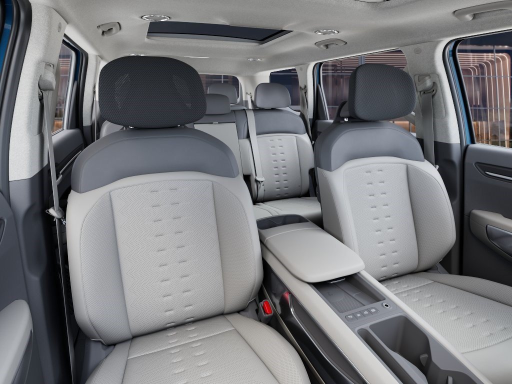New 2026 Ocean Blue Kia Wind image 15