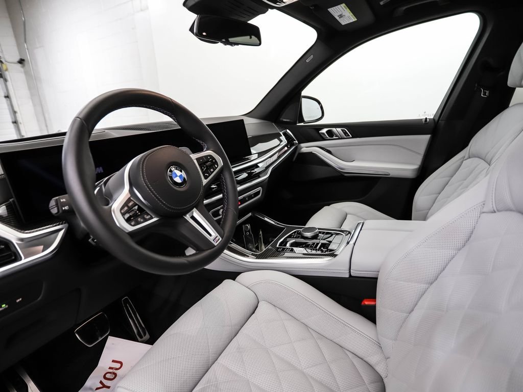 Used 2026 Blue Metallic BMW M60i image 10