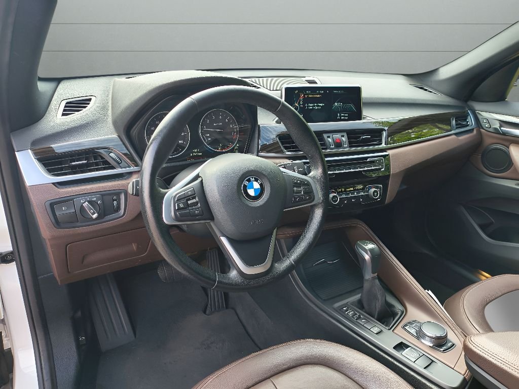 Used 2017 Mineral White Metallic BMW xDrive28i image 13