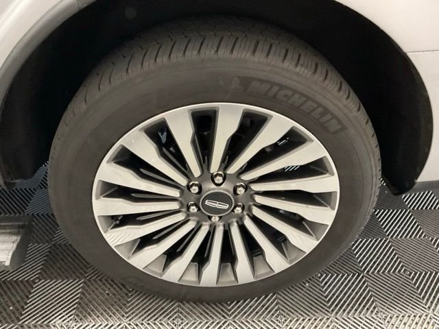 Used 2019 Ingot Silver Metallic Lincoln Reserve image 49