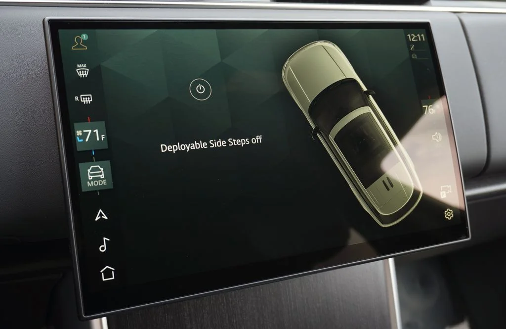 New 2026 Obsidian Black in Gloss Finish Land Rover SV image 30