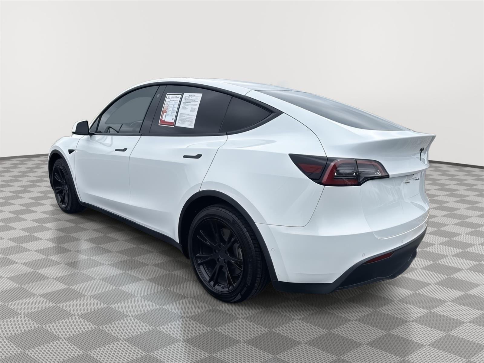 Used 2021 Pearl White Multi-Coat Tesla Long Range image 10