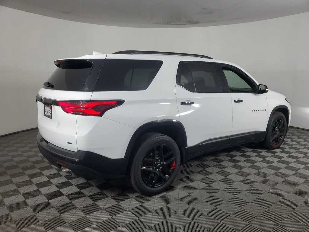 Used 2022 White Chevrolet Premier image 4