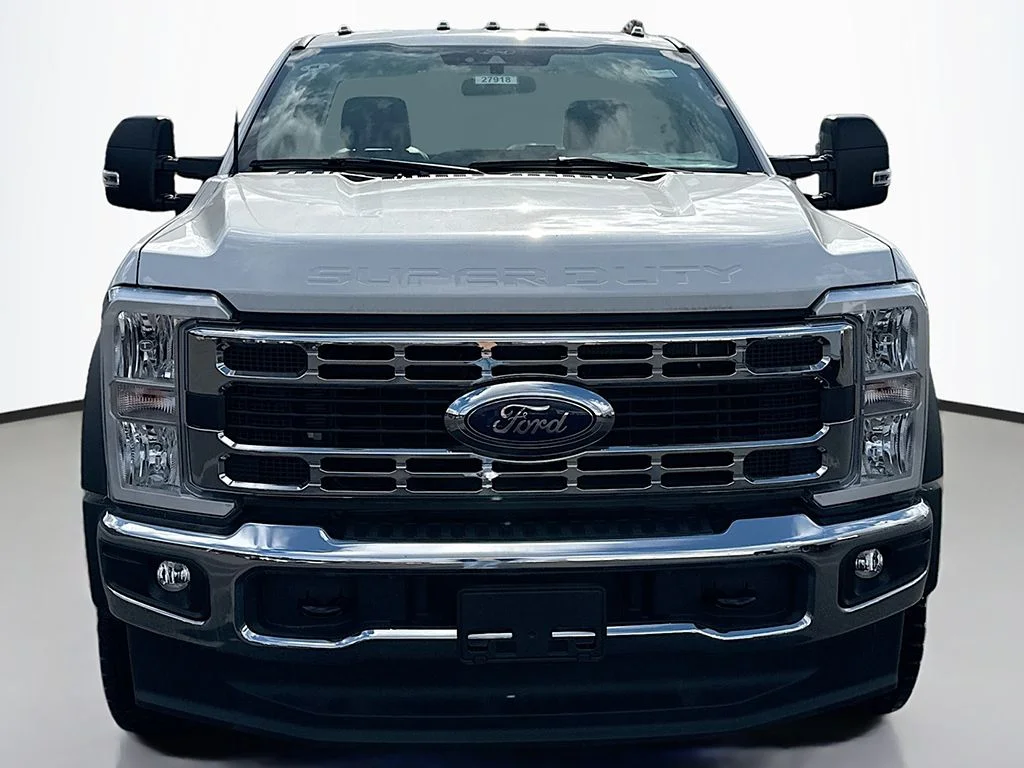 2024 Ford F-450 Super Duty Chassis Cab XL - Photo 8