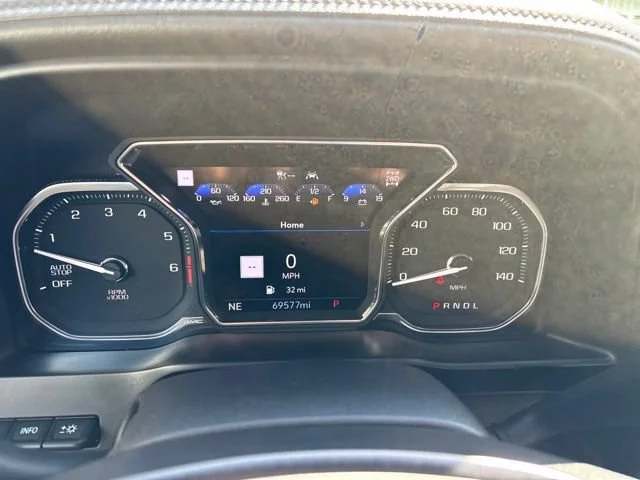 Used 2020 SUMMIT WHITE GMC AT4 image 11