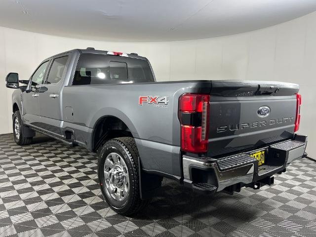 New 2026 Carbonized Gray Metallic Ford F-350® Lariat® image 31
