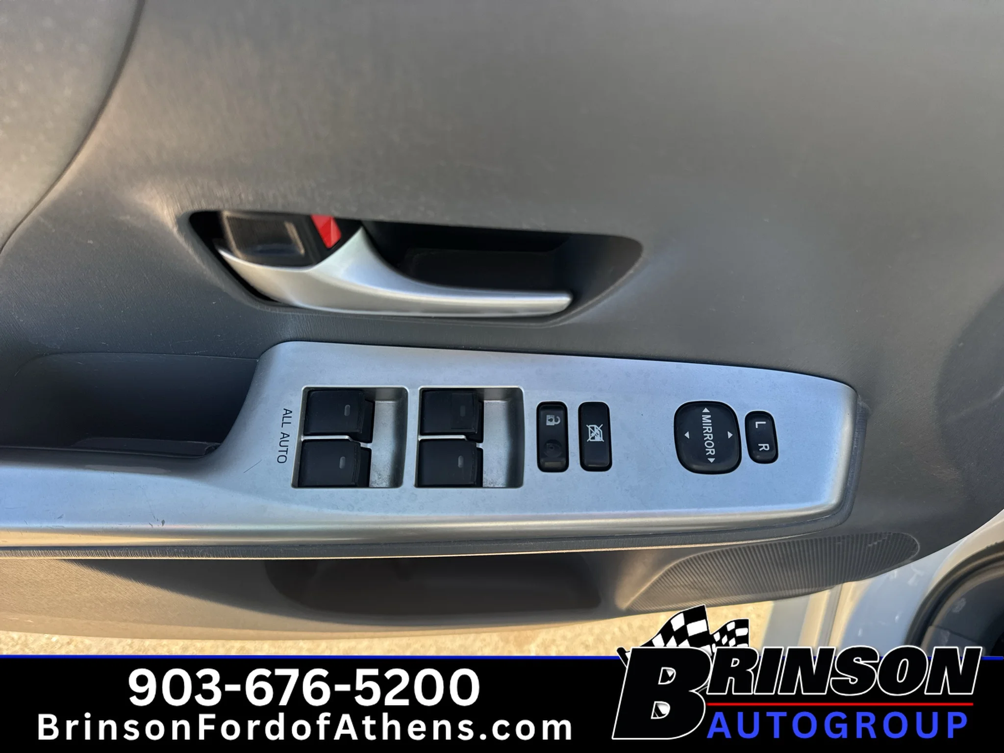 Used 2013 Blizzard Pearl Toyota Two image 15
