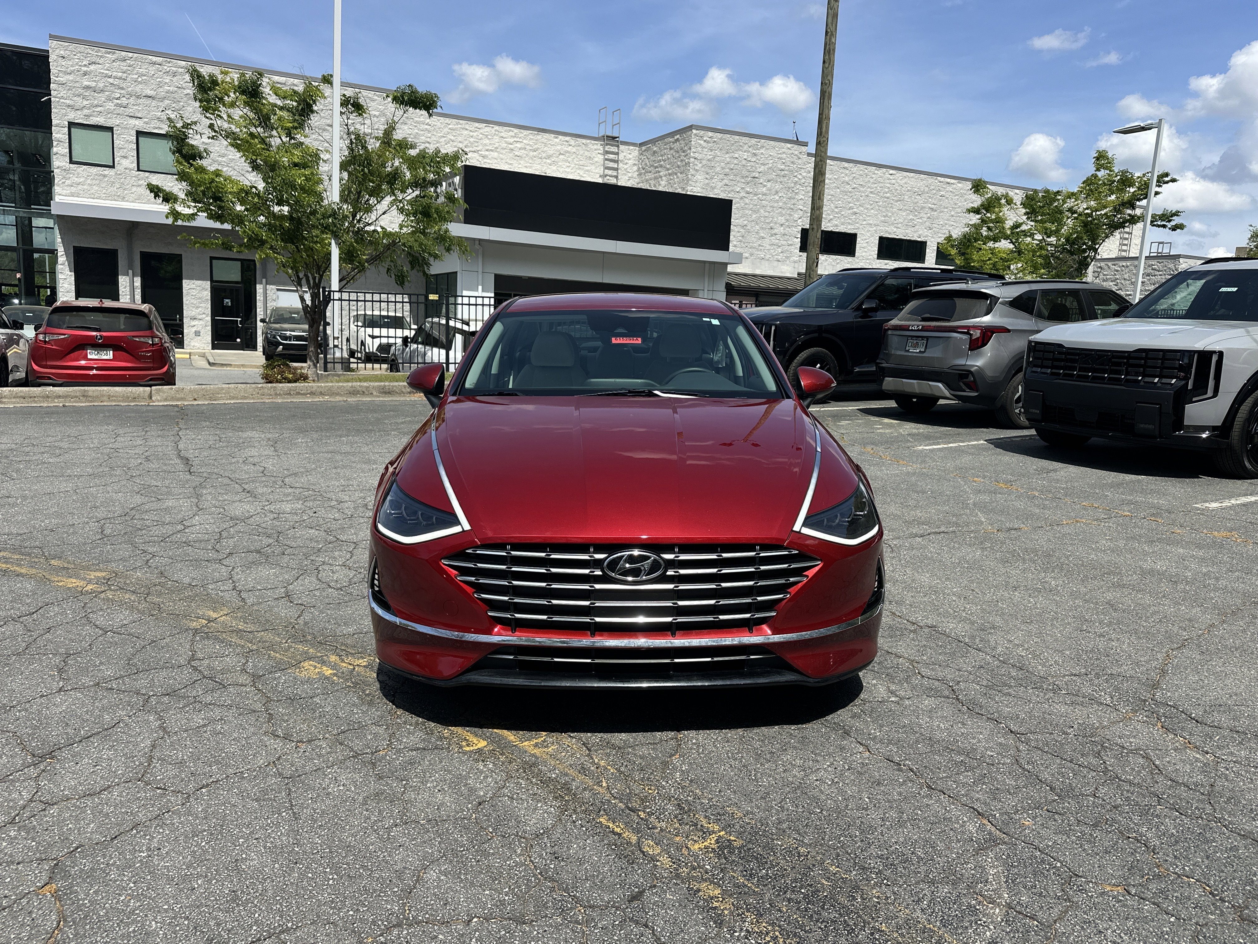 Used 2023 Ultimate Red Hyundai SEL image 3