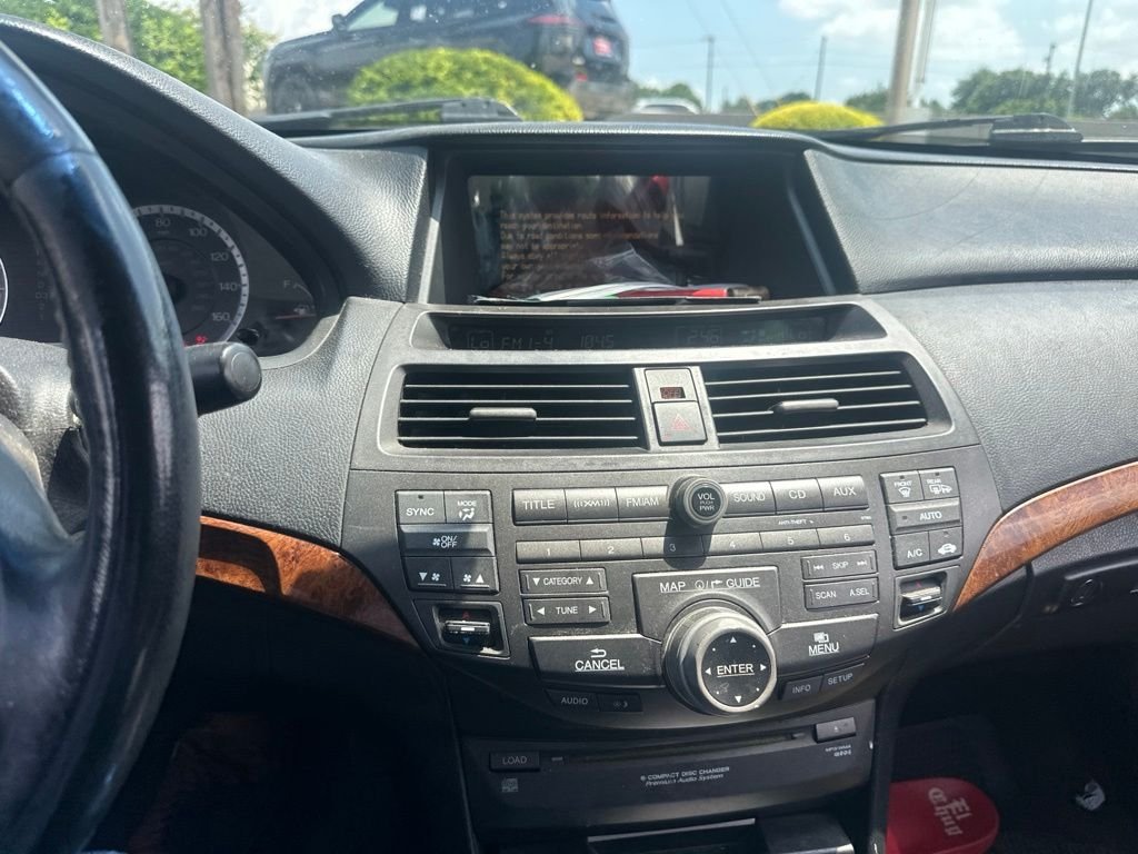 Used 2011 Black Honda EX-L image 11
