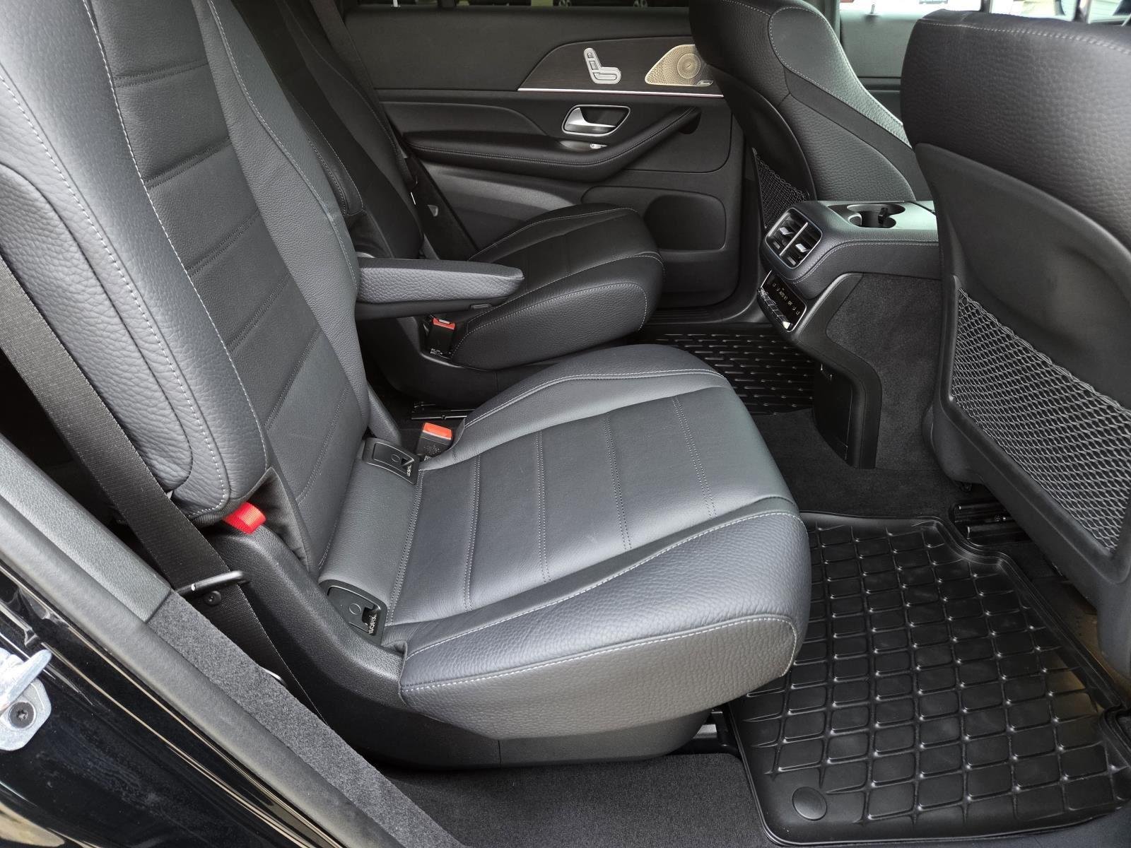 Used 2024 Obsidian Black Metallic Mercedes-Benz GLS image 41