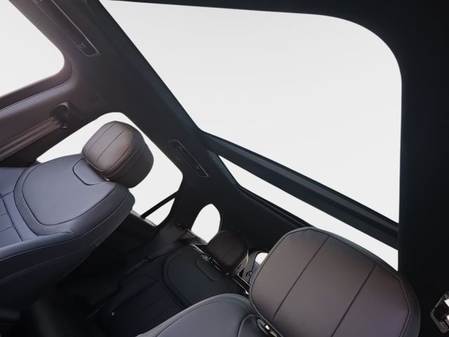 New 2026 Varesine Blue Land Rover Dynamic SE image 20