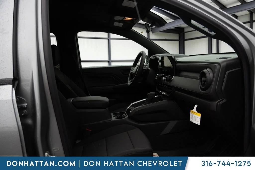2026 Chevrolet Colorado Work Truck - Photo 18