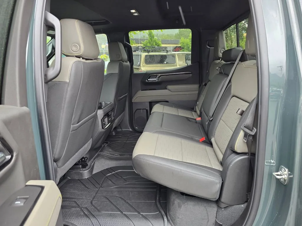 2026 Chevrolet Silverado 1500 ZR2 - Photo 16