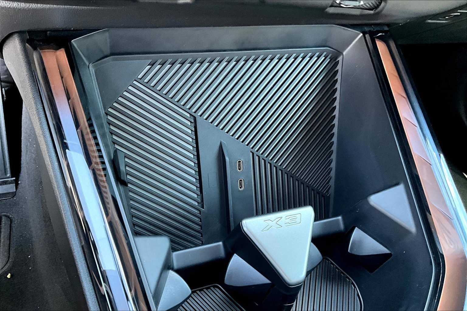 New 2026 Arctic Race Blue metallic BMW 30 xDrive image 18