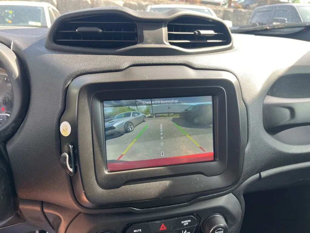 Used 2021 Orange Jeep Latitude image 22