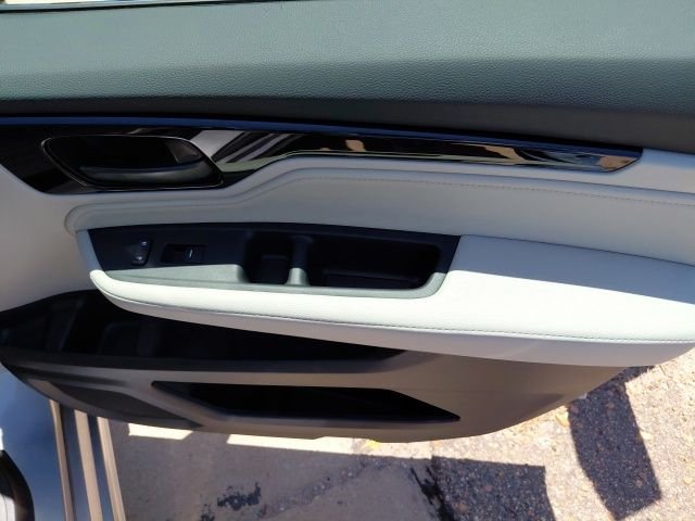 New 2026 Solar Silver Metallic Honda Touring image 33