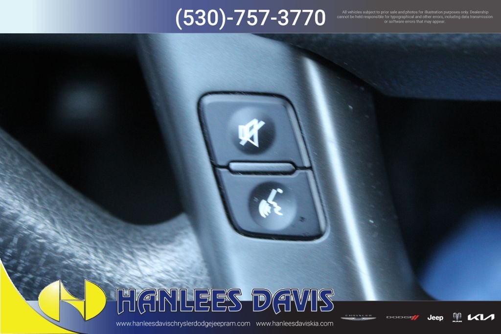 Used 2012 Black Kia LX image 27