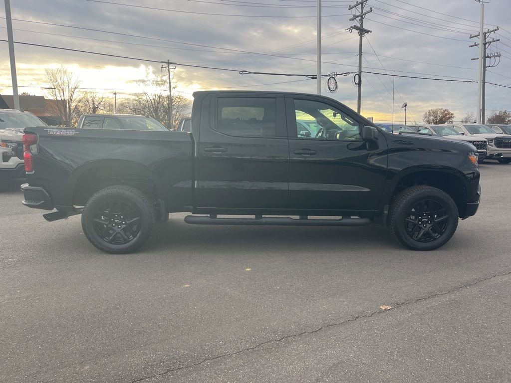 View vehicle photo 6