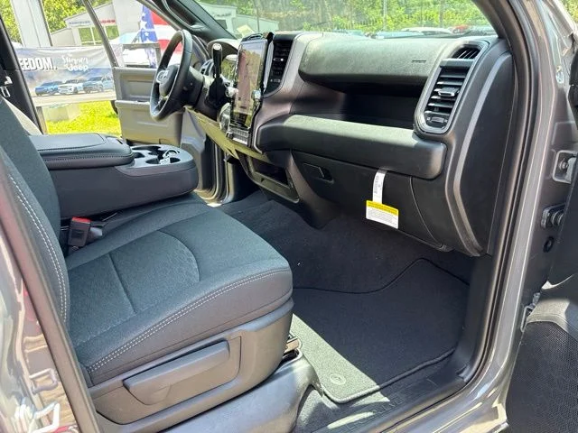 New 2026 Ceramic Gray Clearcoat RAM Tradesman image 27