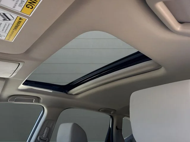 Used 2019 White Honda EX image 18