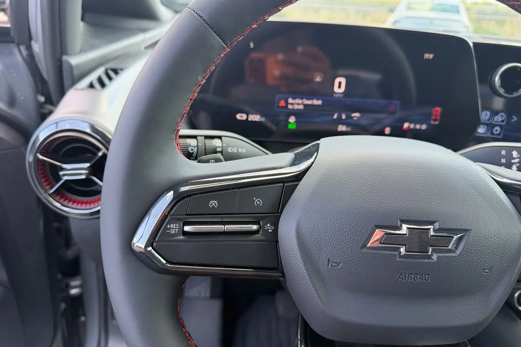 2025 Chevrolet Equinox EV RS - Photo 16