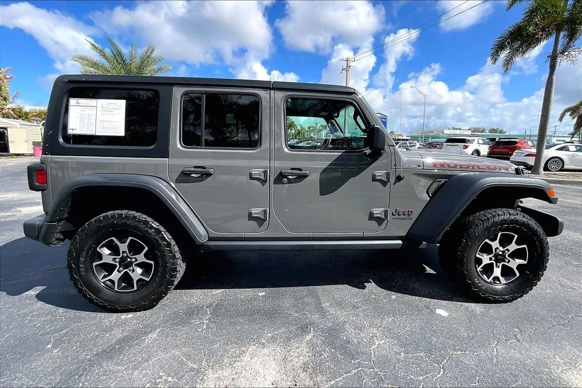 Used 2020  Jeep Rubicon 4x4 image 31