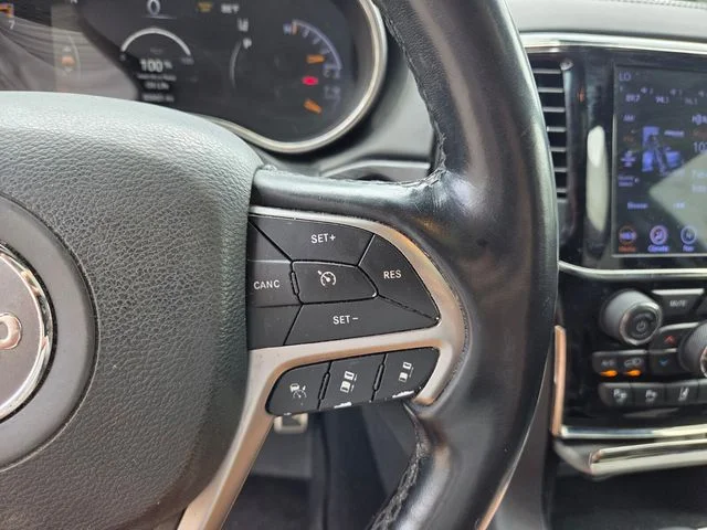 Certified Used 2021 Blue Jeep Overland image 28
