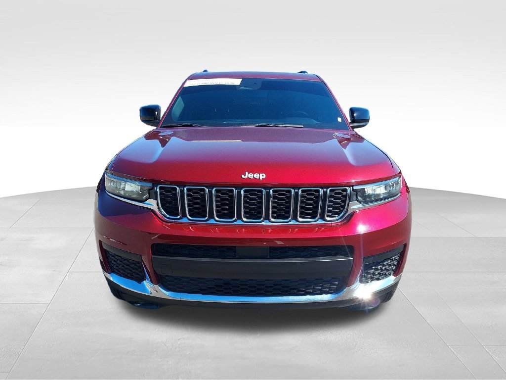 Used 2024 Red Jeep Laredo image 8