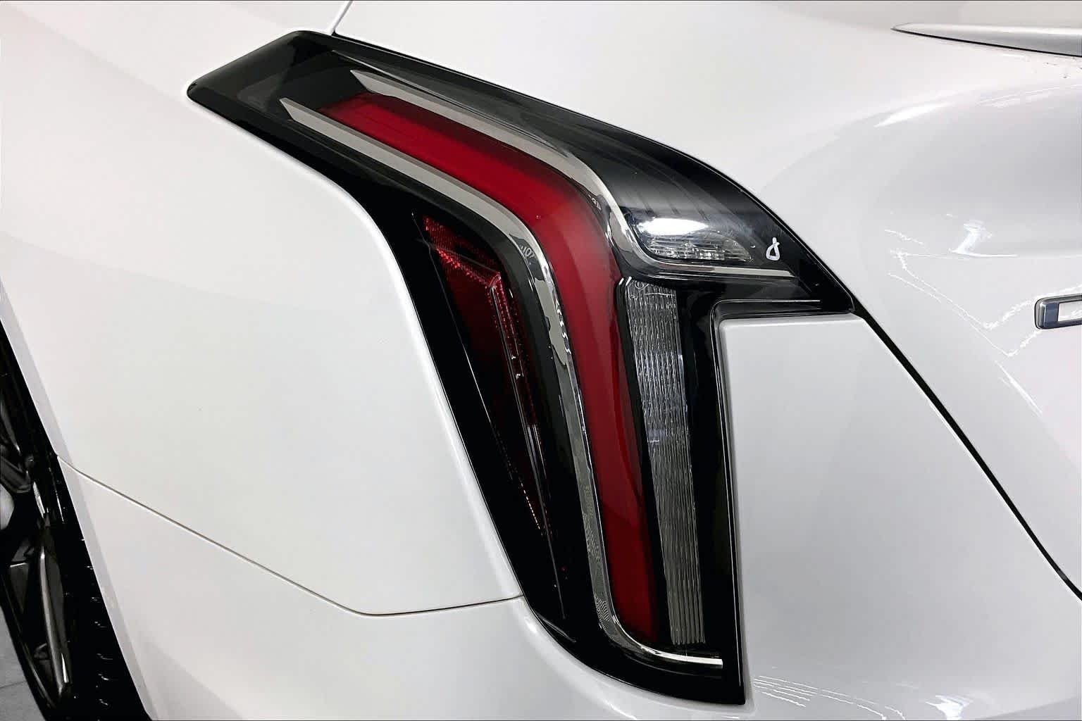Used 2022 Summit White Cadillac Sport image 26