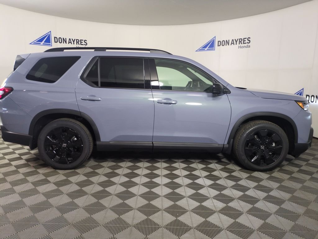 New 2026 Sonic Gray Pearl Honda Black Edition image 6