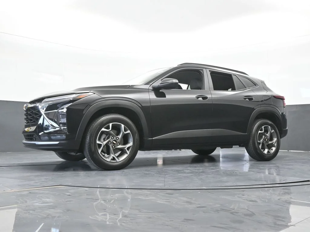 Used 2025 Mosaic Black Metallic Chevrolet LT image 52