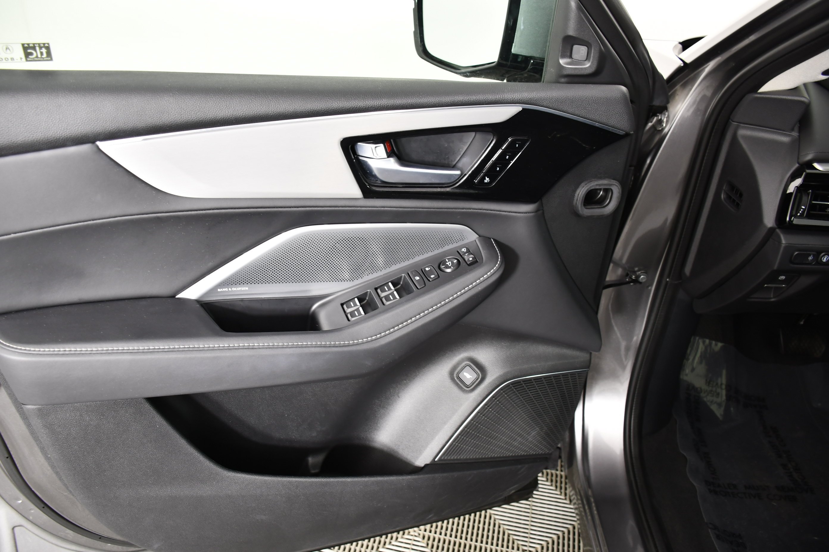 2025 Acura MDX Technology Package - Photo 35