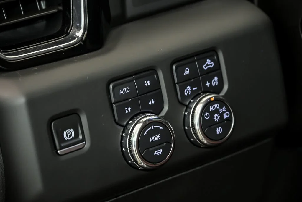 2025 GMC Sierra 1500 Denali Ultimate - Photo 18