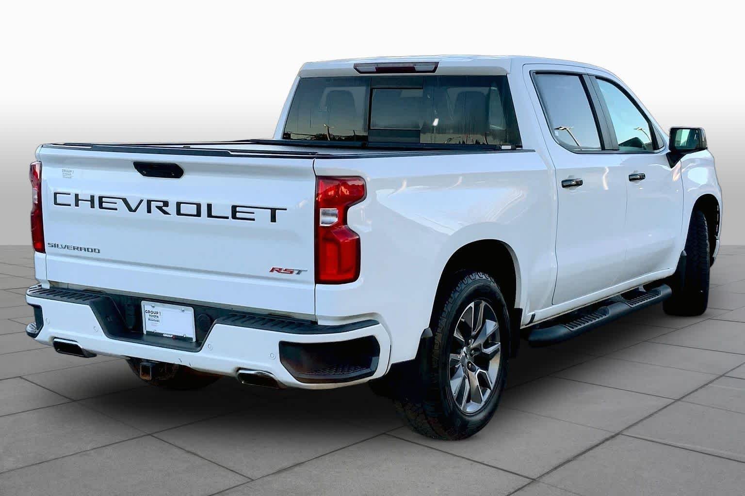 Used 2019 Summit White Chevrolet RST image 11